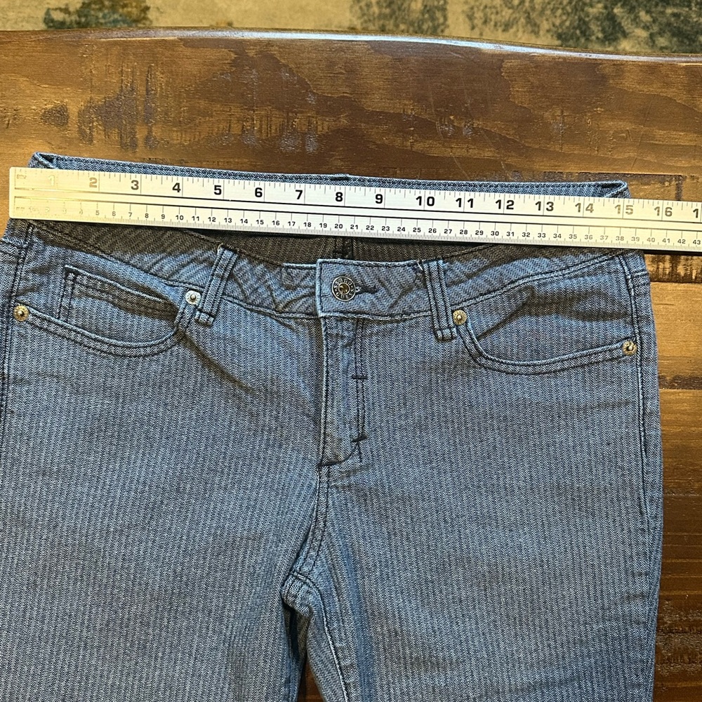 Guess size 30 striped Cropped Jeans - Picture 6 of 8